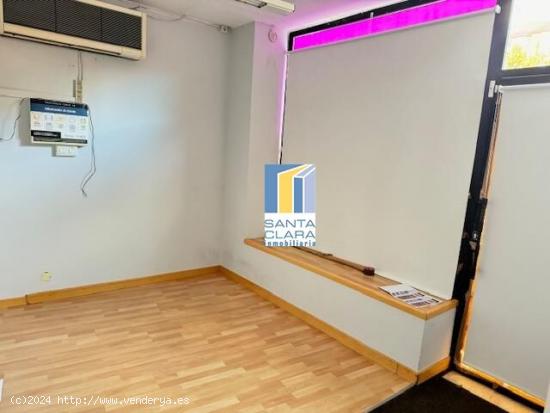 LOCAL COMERCIAL EN ALQUILER JUNTO A LAS TRES CRUCES, ZAMORA. - ZAMORA