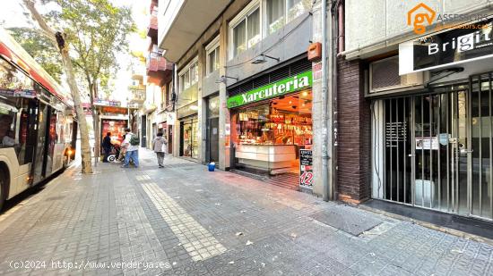  LOCAL COMERCIAL DE 196M². EXCELENTE LOCALIZACIÓN!! - BARCELONA 