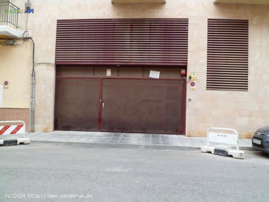  🚗 ¡Plaza de Garaje para coche pequeño - mediano en el Centro de Orihuela en Edificio GAUDI 🆕 