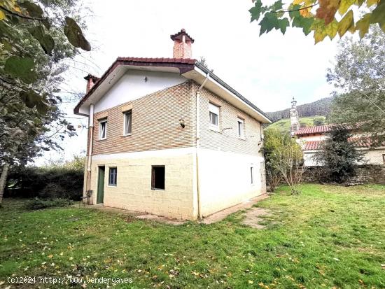 Casa independiente con parcela urbana - CANTABRIA