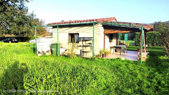 Pequeña Cabaña con terreno llano - CANTABRIA