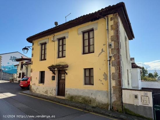 CASA PARA REHABILITAR EN EL CENTRO DE COMILLAS. - CANTABRIA