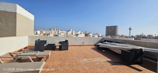  APARTAMENTO TIPO ATICO, EN ALICANTE- AVENIDA MAISONAVE - ALICANTE 