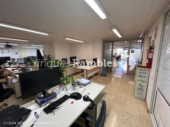 LOCAL COMERCIAL A L'AVINGUDA BARCELONA - BARCELONA