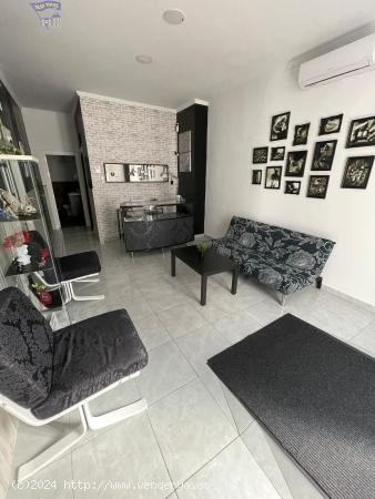 LOCAL EN VENTA POR LA ZONA DEL BARRIO BAJO - CADIZ