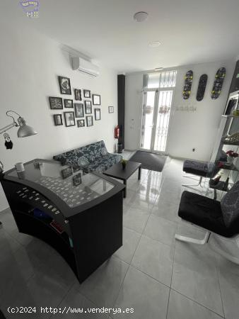 LOCAL EN VENTA POR LA ZONA DEL BARRIO BAJO - CADIZ