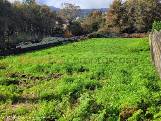 PARCELA CERRADA Y REGISTRADA A 5 MINUTOS DE VIGO Y PORRIÑO - PONTEVEDRA