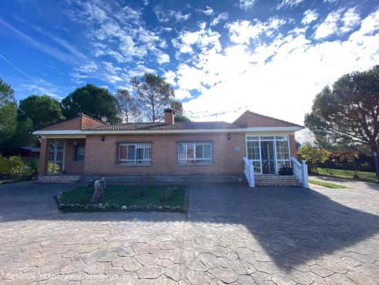 Chalet Independiente en Hontoba - GUADALAJARA