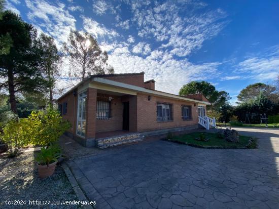 Chalet Independiente en Hontoba - GUADALAJARA