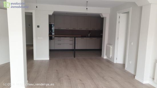  SE VENDE DUPLEX DE LUJO EN BURGOS,  AL LADO DE LA CATEDRAL!! - BURGOS 