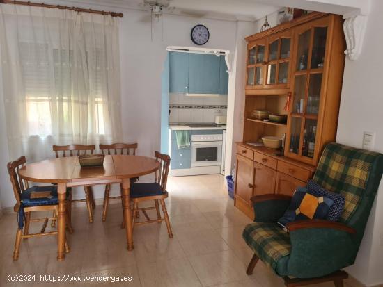 SOLO HASTA JUNIO  HERMOSO BUNGALOW EN ESQUINA EN ALQUILER - ALICANTE