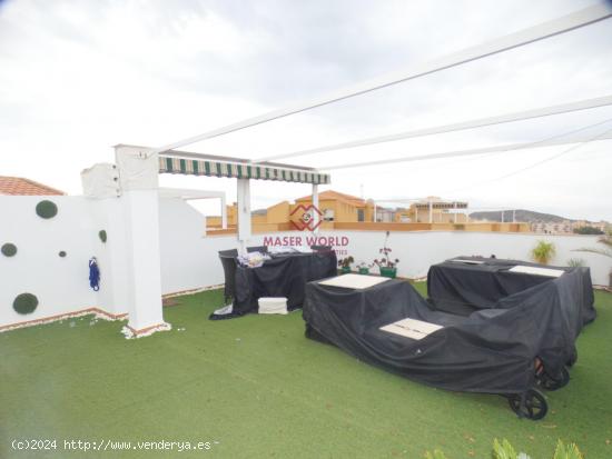 ÁTICO EN BAHÍA EN RESIDENCIAL CON PISCINA COMUNITARIA - MURCIA