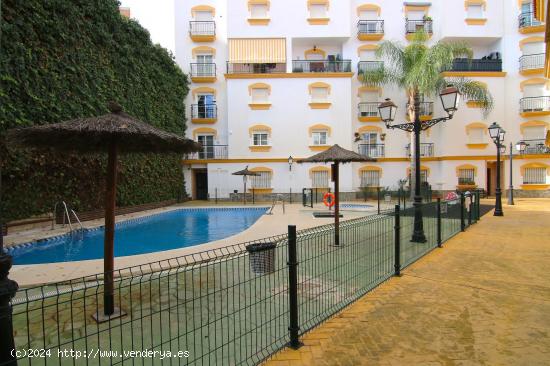 ACOGEDOR APARTAMENTO EN EL CENTRO DE GUARO CON PISCINA COMUNITARIA - MALAGA