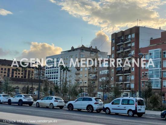 ¡Descubre el encanto del Cabanyal en esta parcela! - VALENCIA