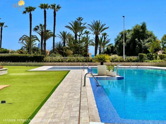 ¡Aqua Nature! Espectacular apartamento tipo bungalow con gigantesca terraza y 2 preciosas piscinas 