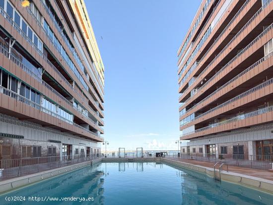 Impresionante apartamento con gigantesca terraza y impresionantes vistas panorámicas - ALICANTE