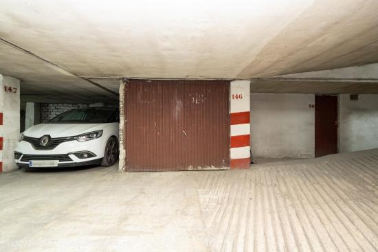 !!FANTÁSTICA PLAZA DE APARCAMIENTO CON TRASTERO EN PARQUE LUZ!! - GRANADA