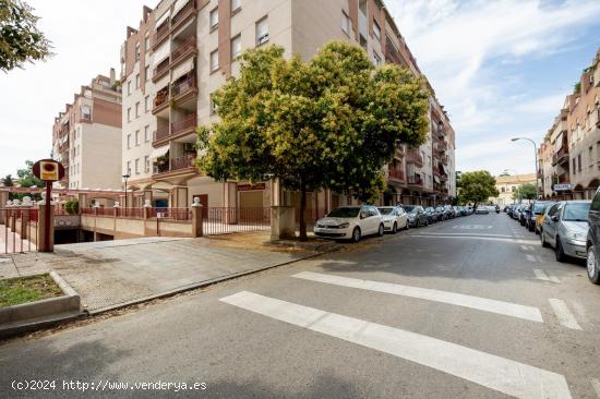  En venta una plaza de garaje en Villarejo. - GRANADA 