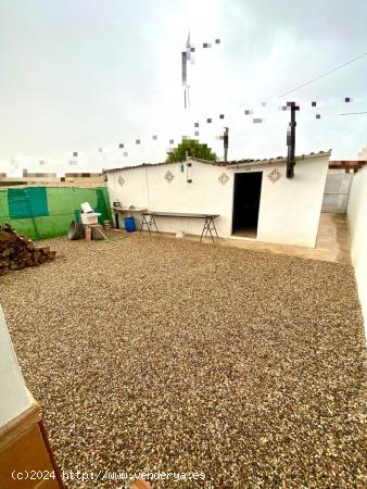 HIPOTECABLE!!!! 70 m. de Construccion para remodelar a tu gusto, en un solar de 150 m2. Agua potable