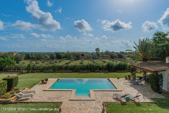 Exclusiva finca rústica estilo mallorquin en S'Alqueria Blanca - BALEARES