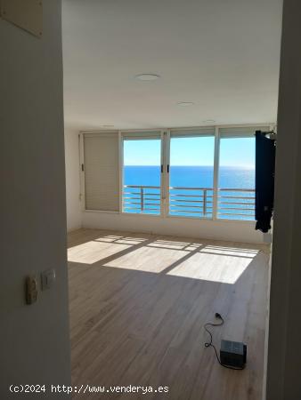  ALQUILER DE EXCELENTE VIVIENDA ZONA ALBUFERETA CON VISTAS AL MAR - ALICANTE 