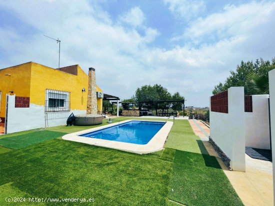 Villa en venta en Mutxamel (Alicante)