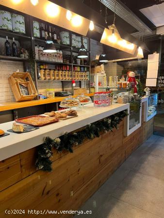 SE VENDE CAFETERÍA/CONFITERÍA EN LA FLOTA - MURCIA