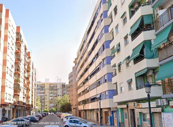  Venta Piso en Valencia - VALENCIA 