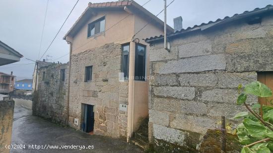  ¡ OPORTUNIDAD ! a solo 5 km. de Ourense, lista para entrar, BARBADAS. - ORENSE 