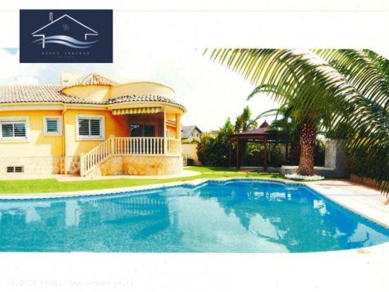  CHALET INDEPENDIENTE EN VENTA EN MUTXAMIEL - ALICANTE 