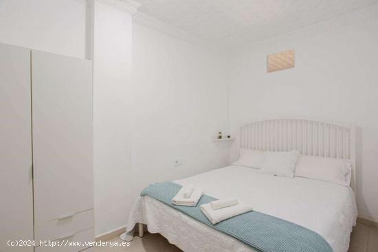  Apartamento entero de 1 dormitorio en València - VALENCIA 