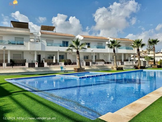 Villa en venta en Torrevieja (Alicante)