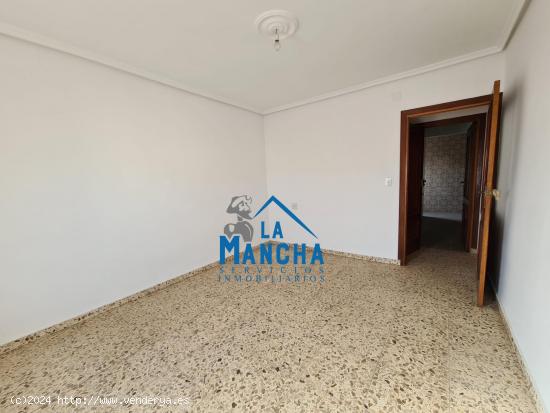 INMOBILIARIA LA MANCHA VENDE CASA EN EL SALOBRAL - ALBACETE