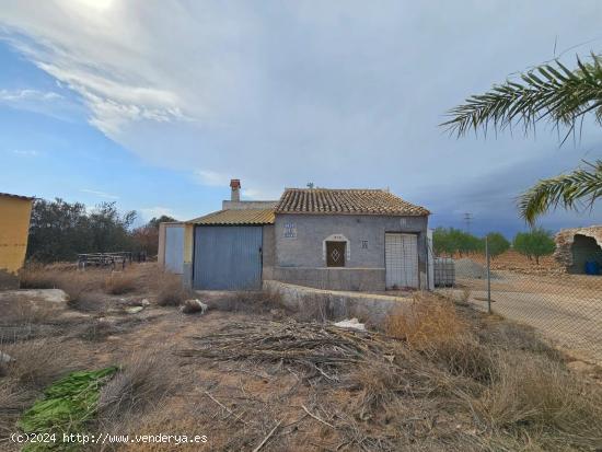 CASA CON TERRENO EN LAS PALAS - MURCIA