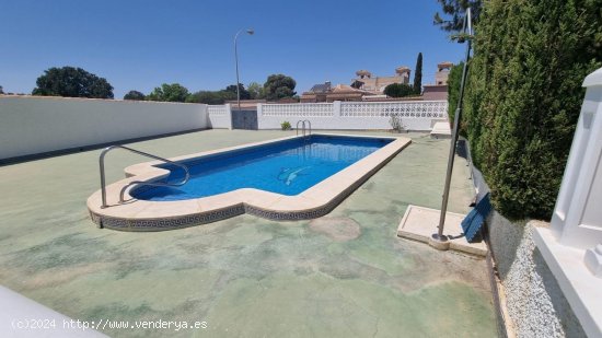  Villa en venta en Torrevieja (Alicante) 