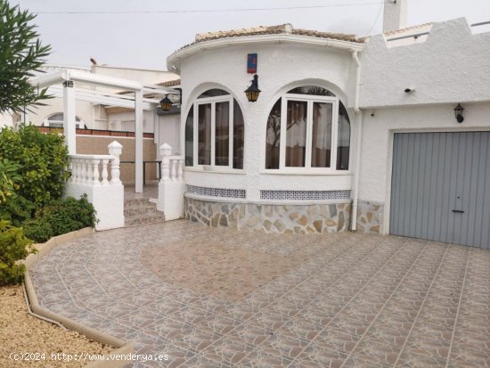  Casa en venta en Torrevieja (Alicante) 