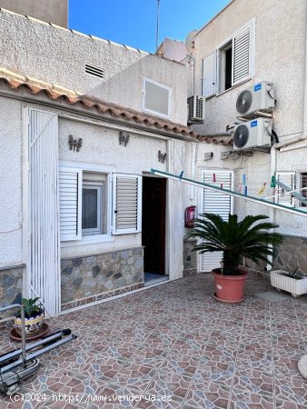 Villa en venta en Orihuela (Alicante)