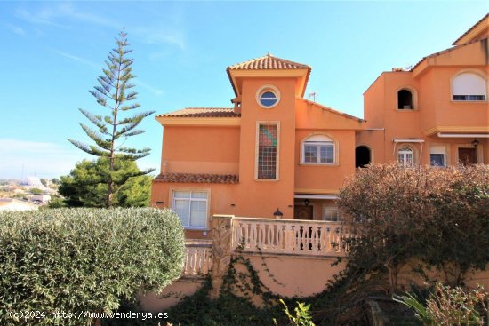 Villa en venta en El Campello (Alicante)