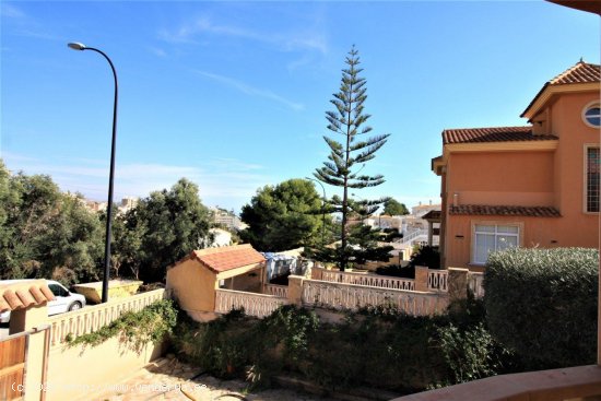 Villa en venta en El Campello (Alicante)