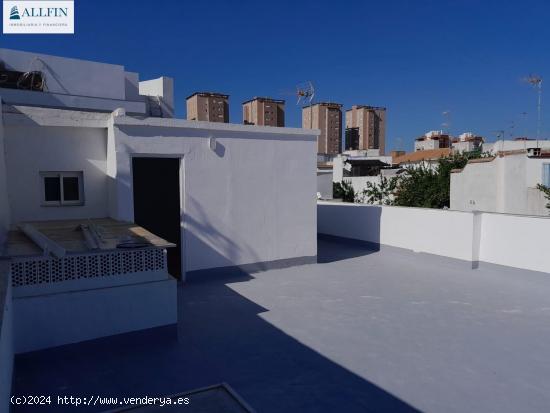  Casa en venta en El Peliron - CADIZ 