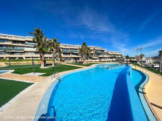 SE ALQUILA NUEVO PISO CON GRAN TERRAZA Y VISTAS - ALICANTE