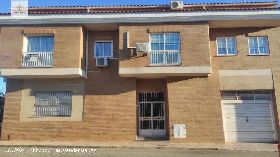  Se VENDE CASA en zona ALDEA MORET - CACERES 