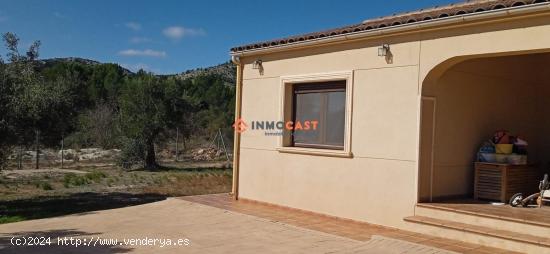 Se vende Chalet en Bocairent-Banyeres - VALENCIA