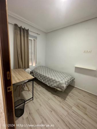 HABITACIONES PARA ESTUDIANTES - MURCIA