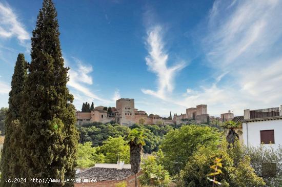 Carmen en el Albaicin - GRANADA