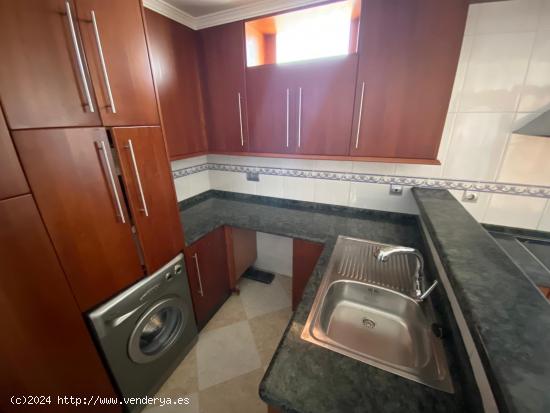 Amplio piso en Atzeneta de Albaida con terraza y excelente distribución - VALENCIA