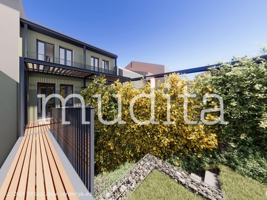 Unifamiliar adosada en venta  en Manlleu - Barcelona