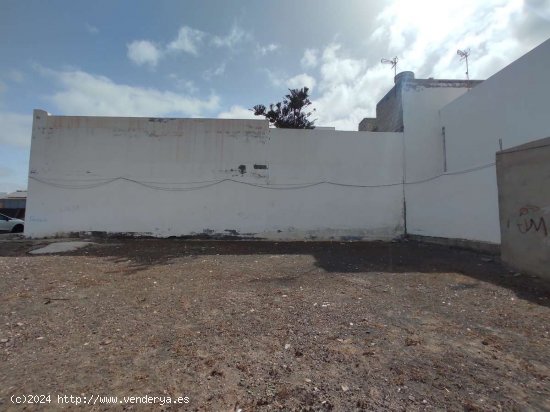 SE VENDE En ocasión 280m² de terreno urbano en Maneje - Arrecife