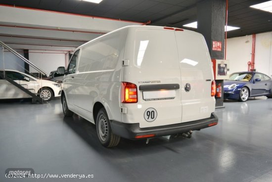 Volkswagen Transporter Furgon Batalla Corta TN 2.0 TDI BMT 4Motion 1150 CV de 2019 con 237.000 Km po