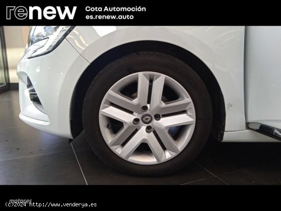 Renault Clio INTENS de 2020 con 92.000 Km por 12.900 EUR. en Madrid